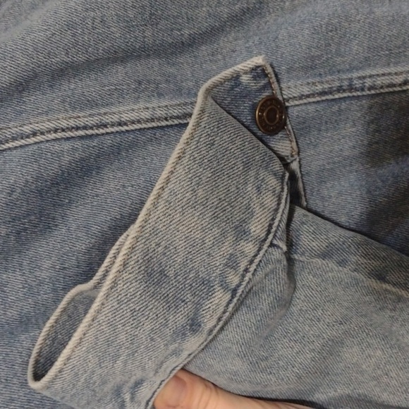 TOMMY Hilfiger blue jean jacket - Picture 10 of 11